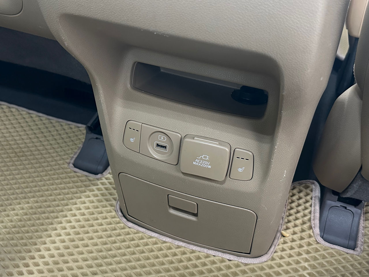 KIA Carnival фото 16