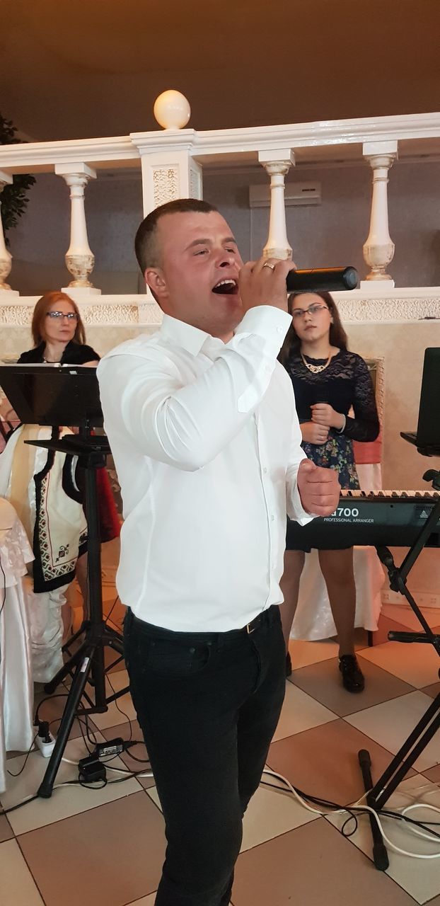 Dj-muzica pentru petrecere+solista,solist,nunta,cumatrie,petrcere,ceremonii foto 4