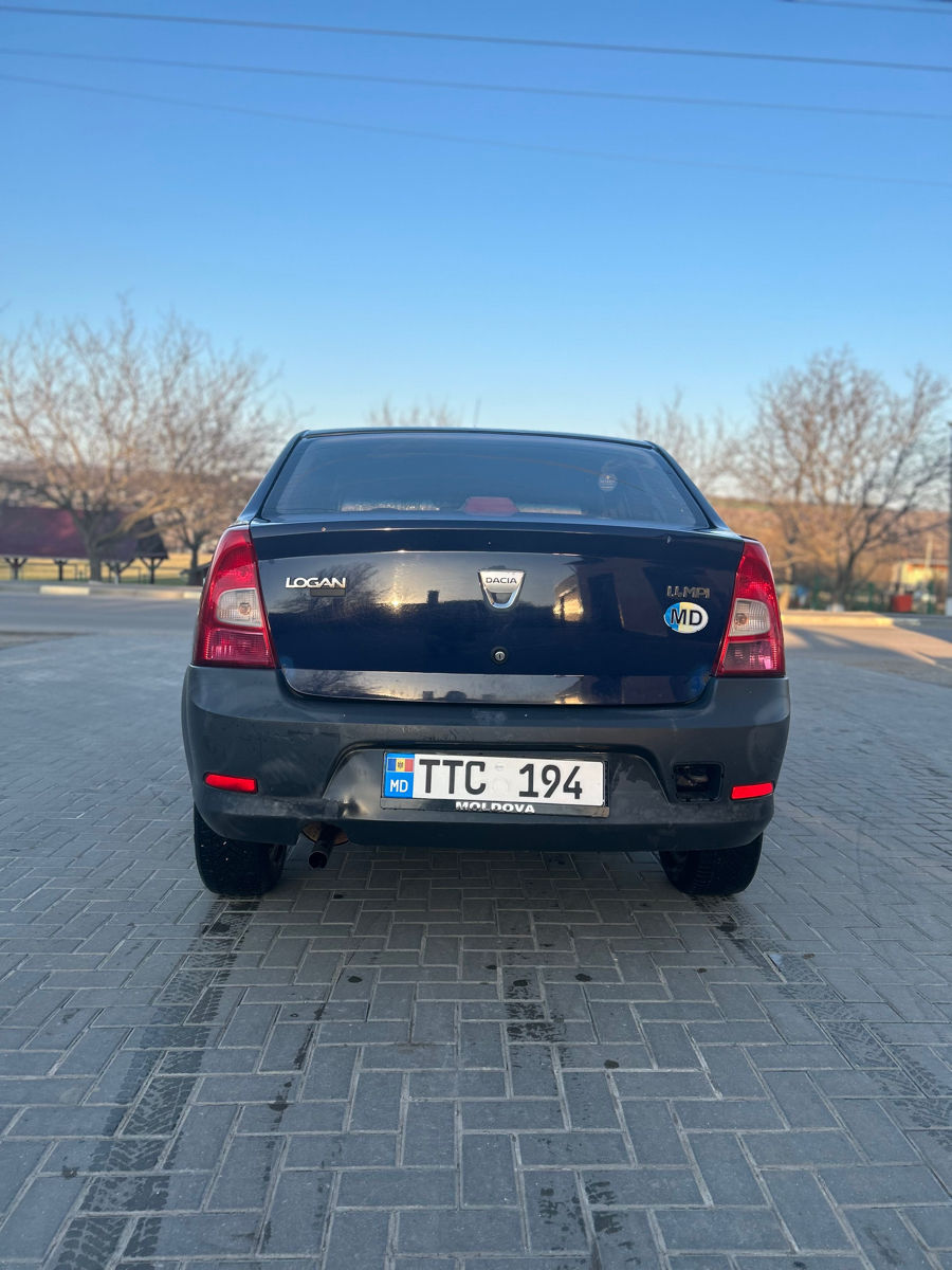 Dacia Logan foto 2