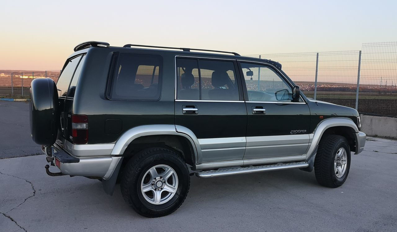 Isuzu Trooper foto 8