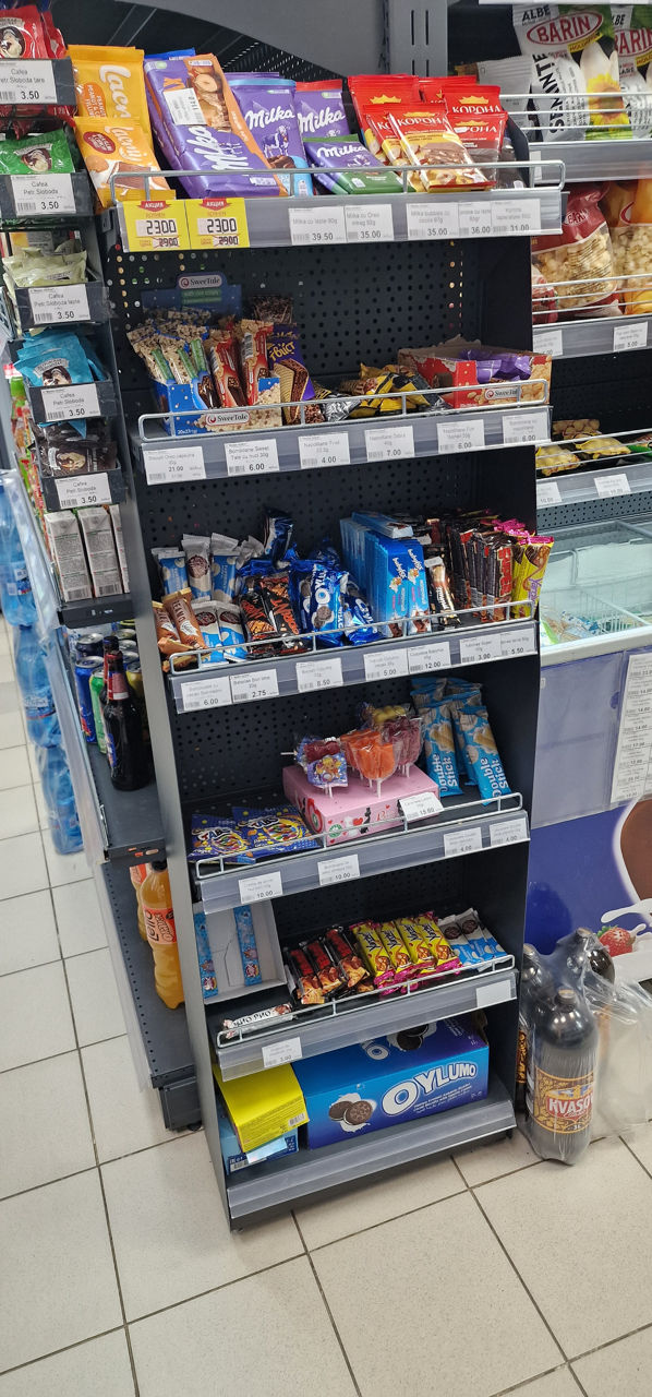 Se vinde frigidere, vitrine urgent,  cu prețul mai negociem.  foto 2