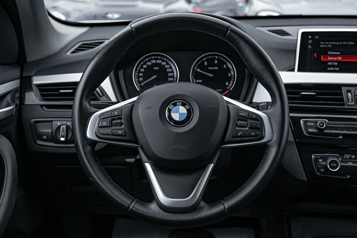 BMW X1 фото 11