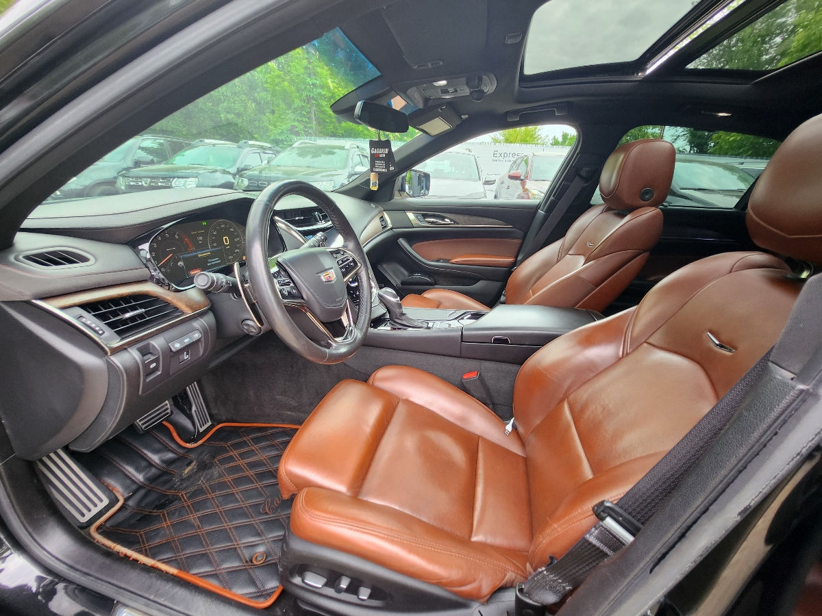 Cadillac CTS foto 8