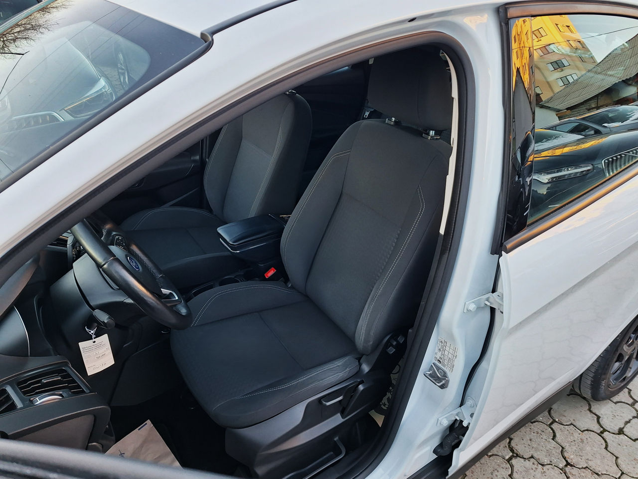 Ford C-Max foto 7