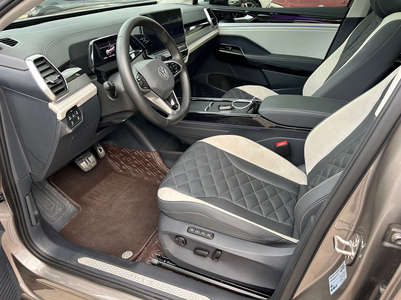 Volkswagen ID.6 Crozz foto 6