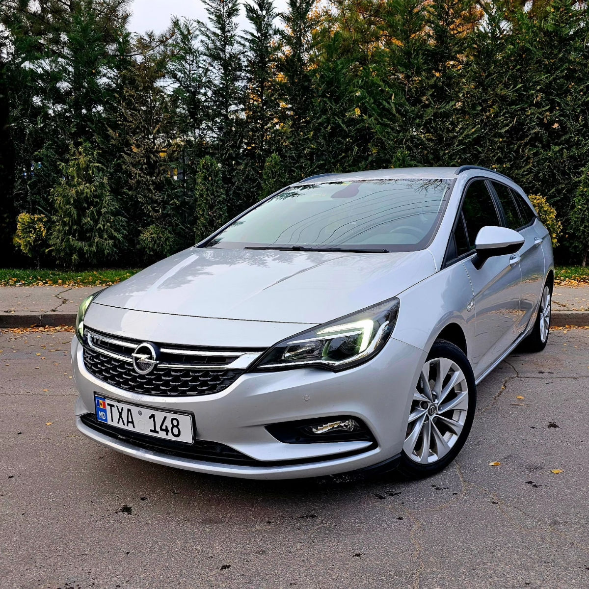 Chirie auto авто прокат  rent  car moldova 24/24 foto 3