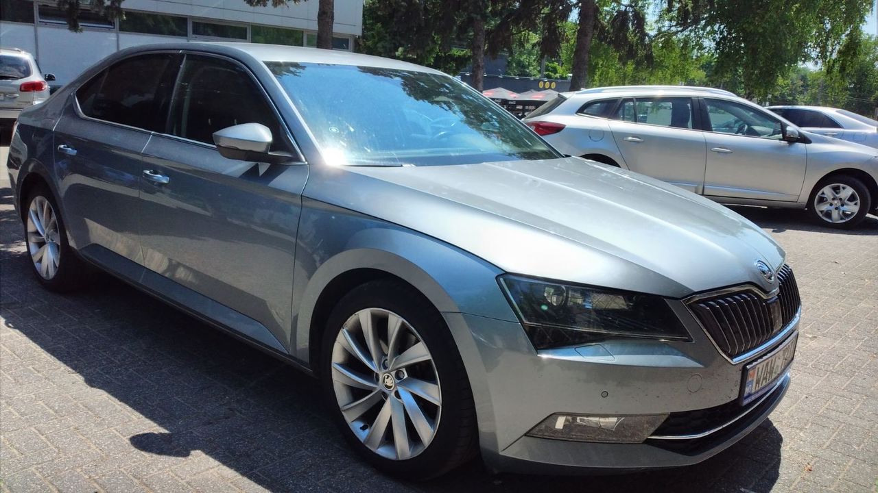 Chirie auto , lux auto , auto procat , automobile noi . pret redus фото 8