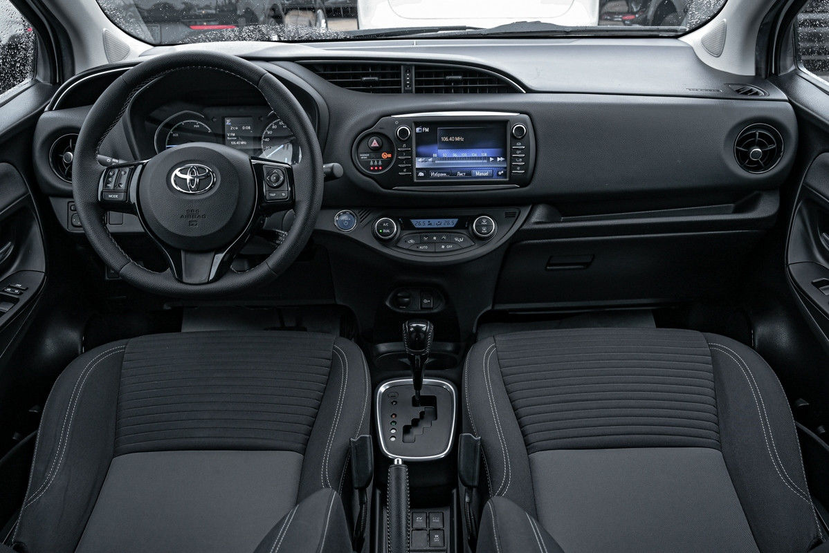Toyota Yaris foto 9