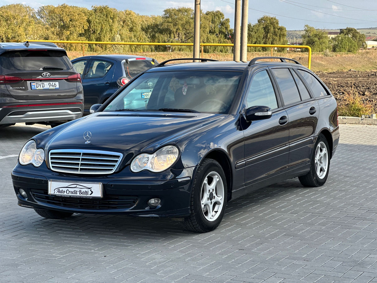 Mercedes C-Class foto 6