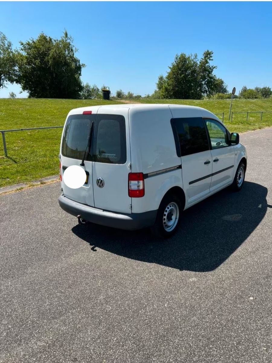 Volkswagen Caddy фото 2