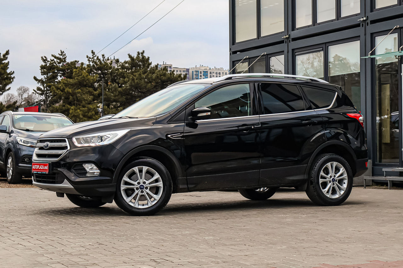 Ford Kuga foto 0