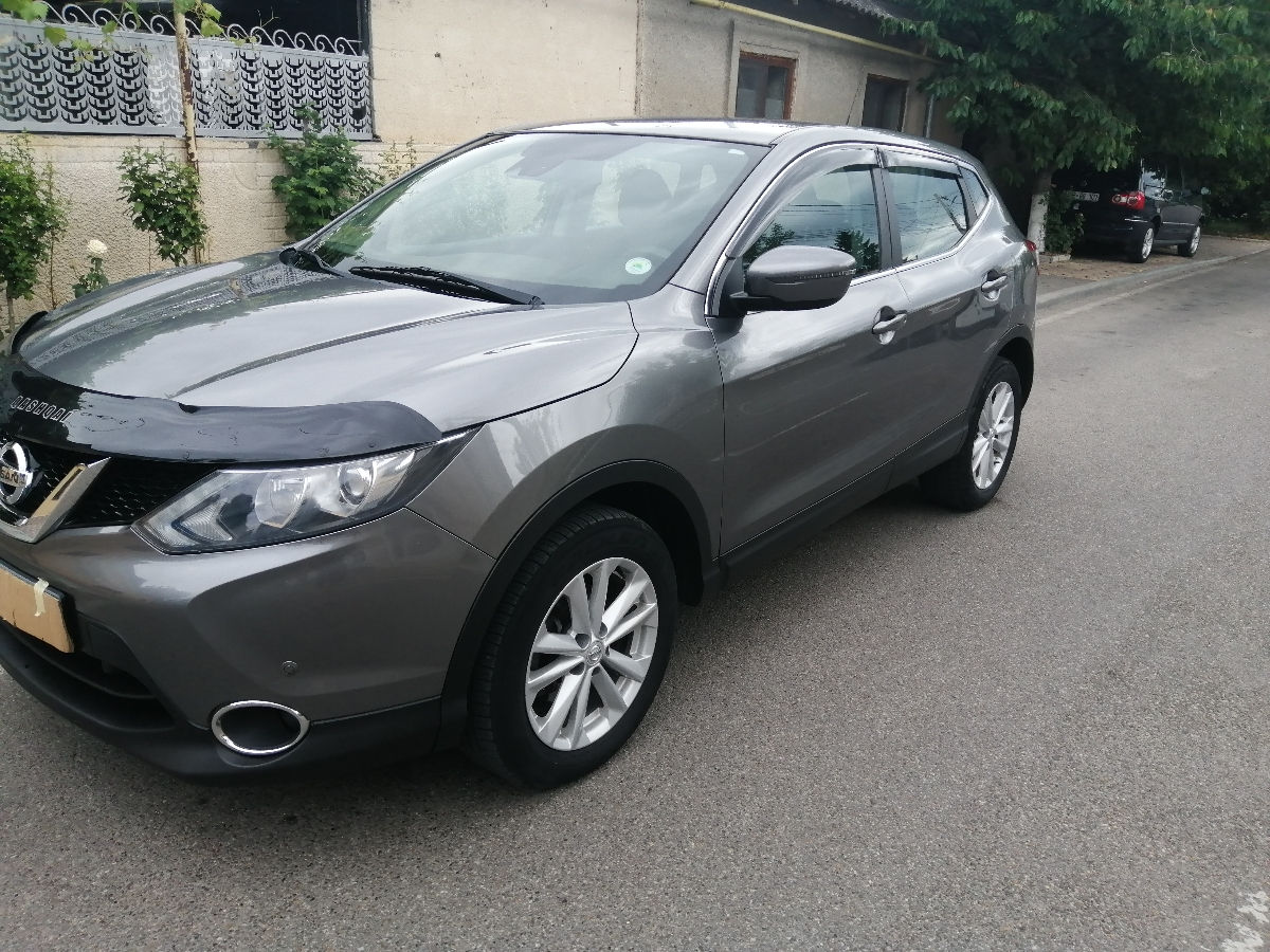 Nissan Qashqai 2017 г. с пробегом 201000 км, Дизель, 13500 €