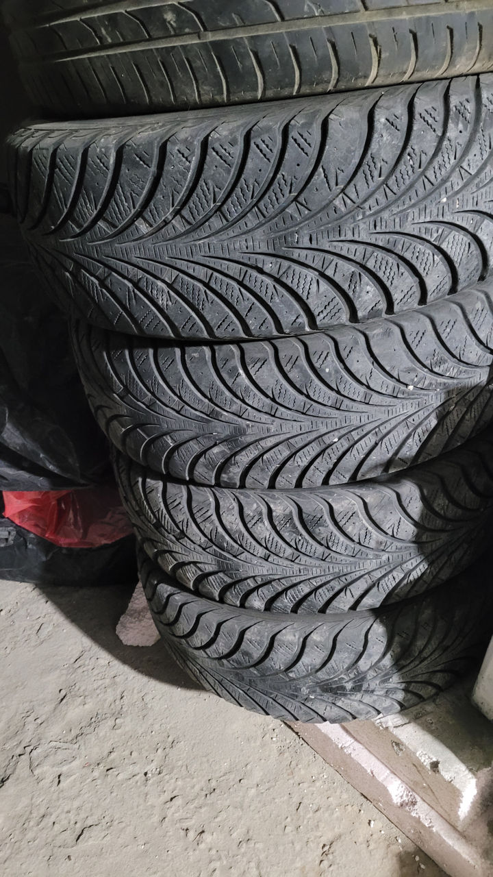 225 60 R17 Goodyear Iarna 6mm+ Anvelope De Iarna Goodyear