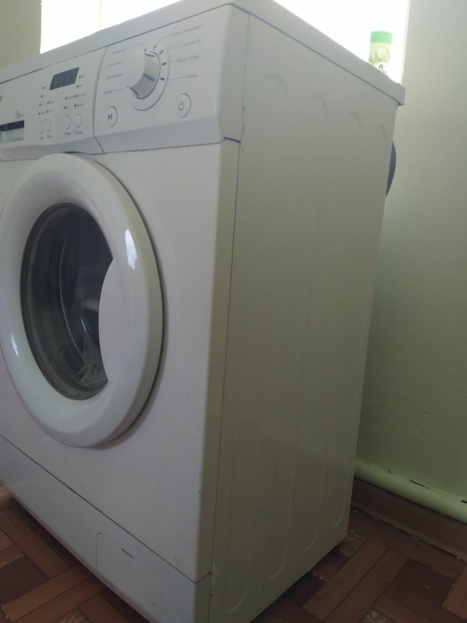 LG 5kg.Direct Drive.Lucreaza bine.