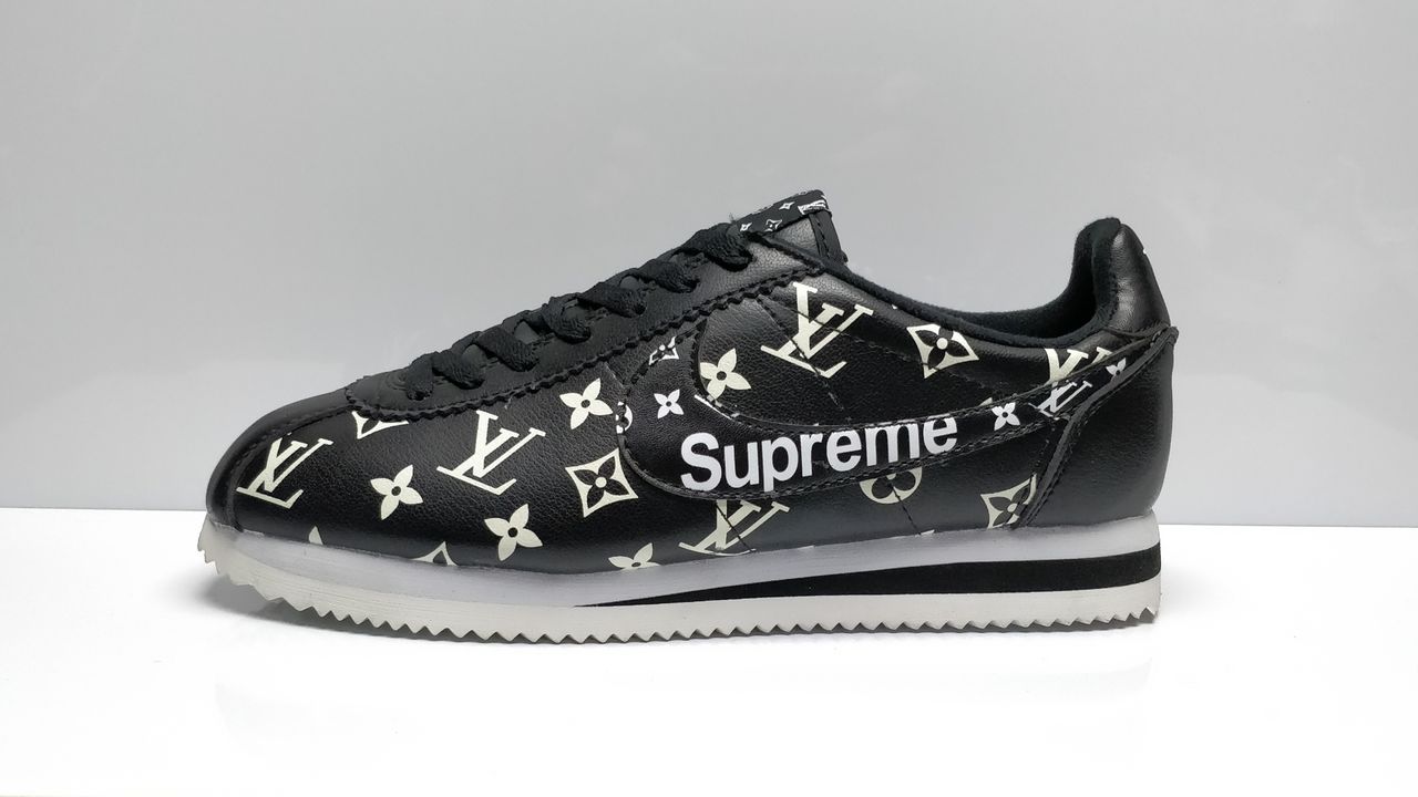 nike cortez supreme