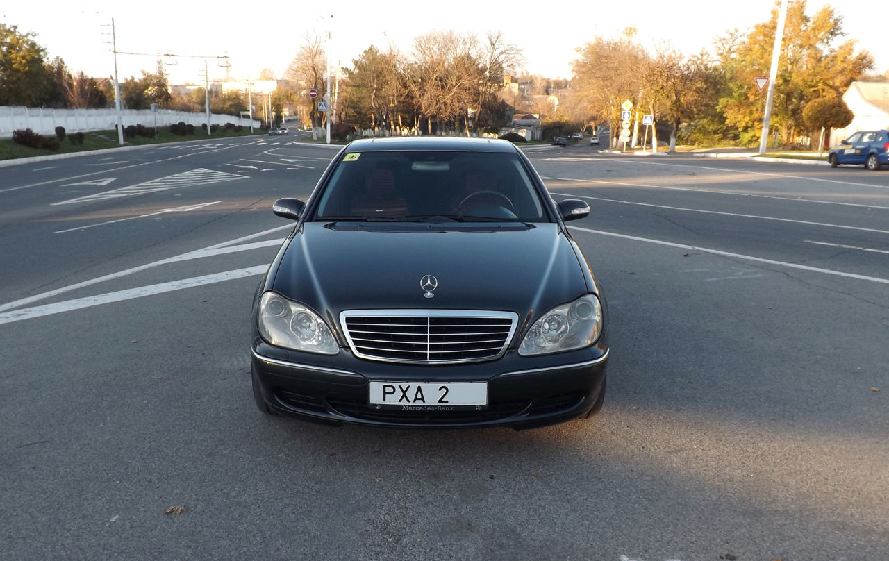 Mercedes S-Class foto 1