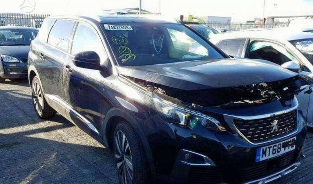 Dezmembrez Peugeot 2008-3008-5008 am tot. foto 1