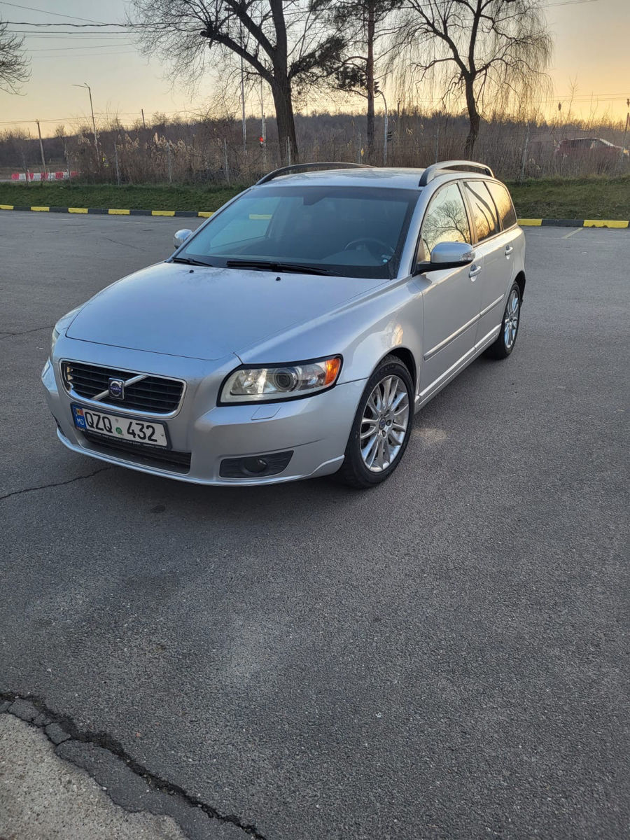 Volvo V50 foto 2
