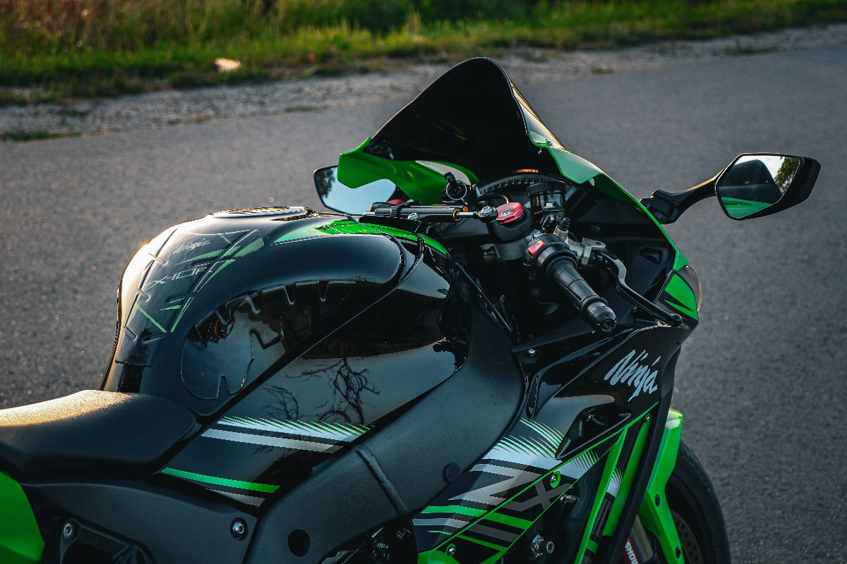 Kawasaki Ninja zx-10r foto 6