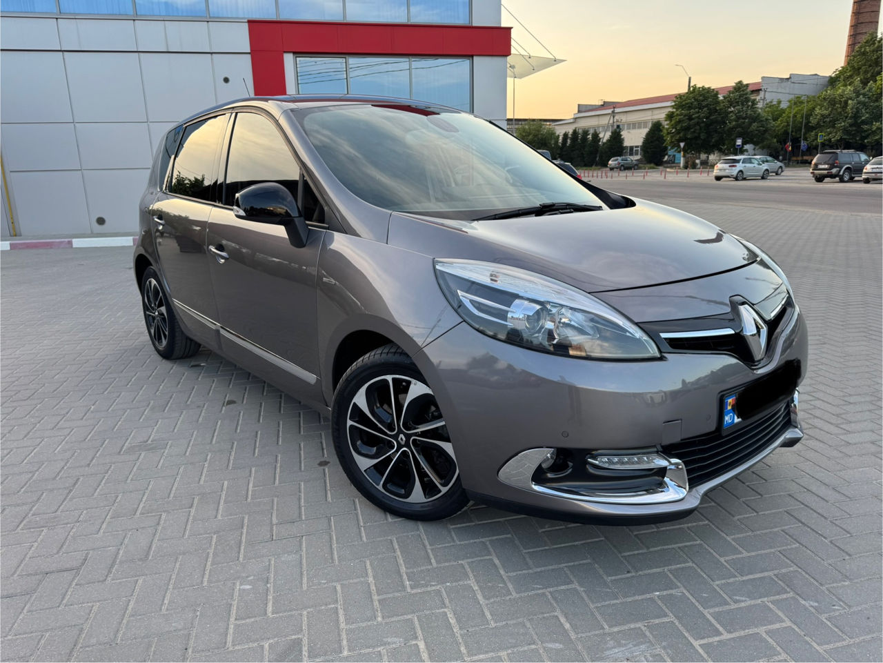 Renault Scenic фото 2