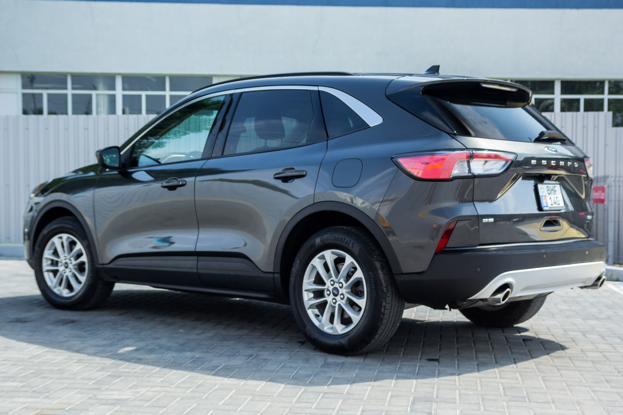 Ford Kuga foto 4