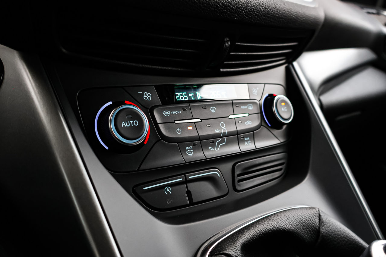 Ford Kuga foto 13