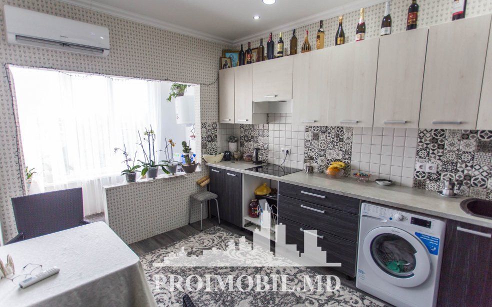 Sucevița 1 cameră + living, euroreparație, termopane 25 000 euro Sucevița 1 cameră + living, euroreparație, termopane 25 000 euro