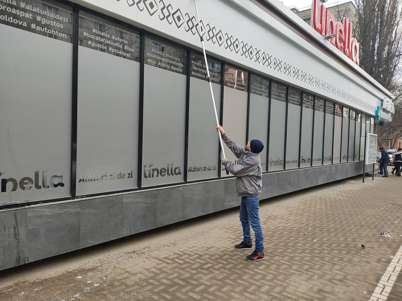 Servicii la înălțime, servicii de curatenie. вышка. Мытье окон, фасадов, стекол фото 13