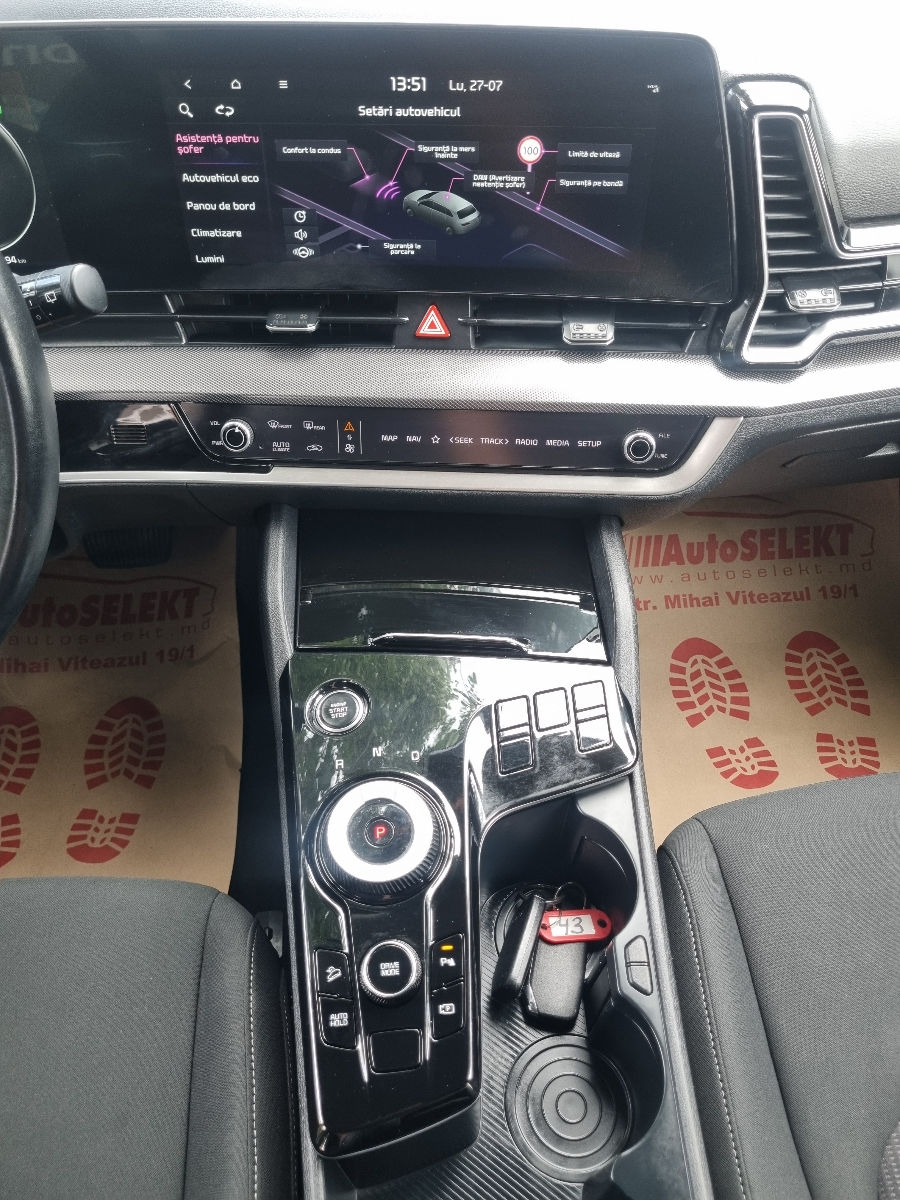 KIA Sportage 2023 photo 14