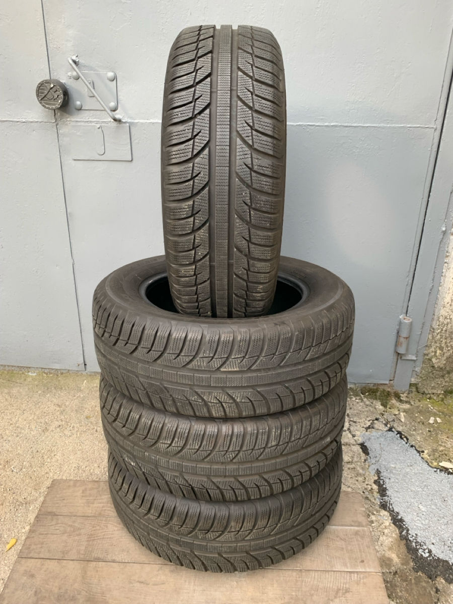 R16/60/215 Toyo (Iarna)