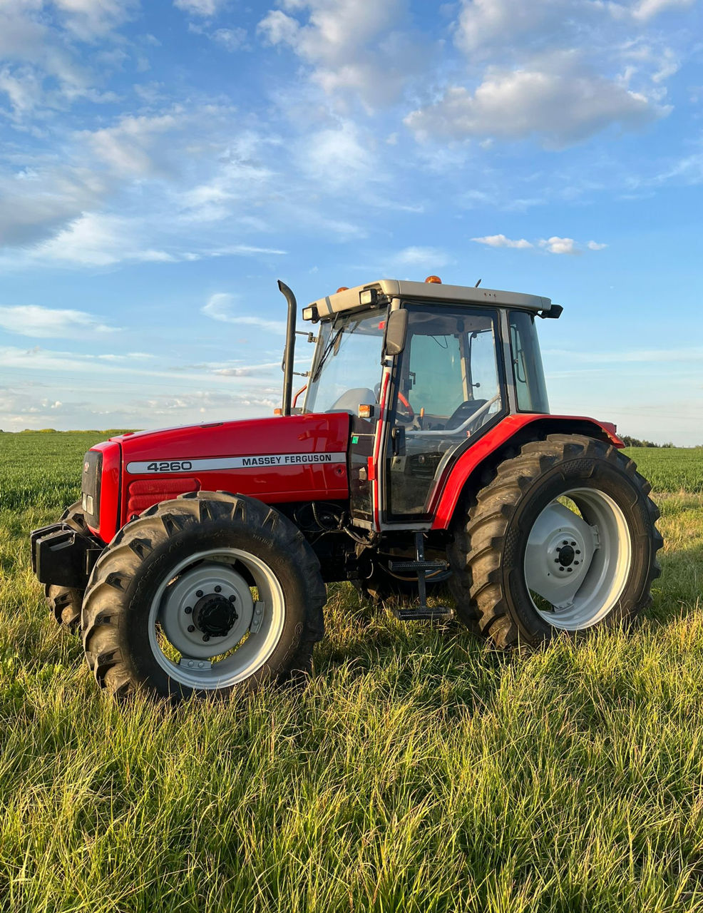 Massey Ferguson 4260 foto 1