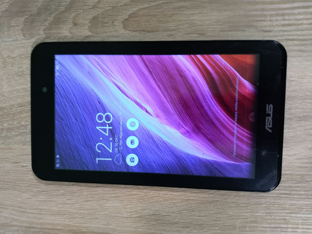 Asus MeMO Pad 7 K01A (ME70C)