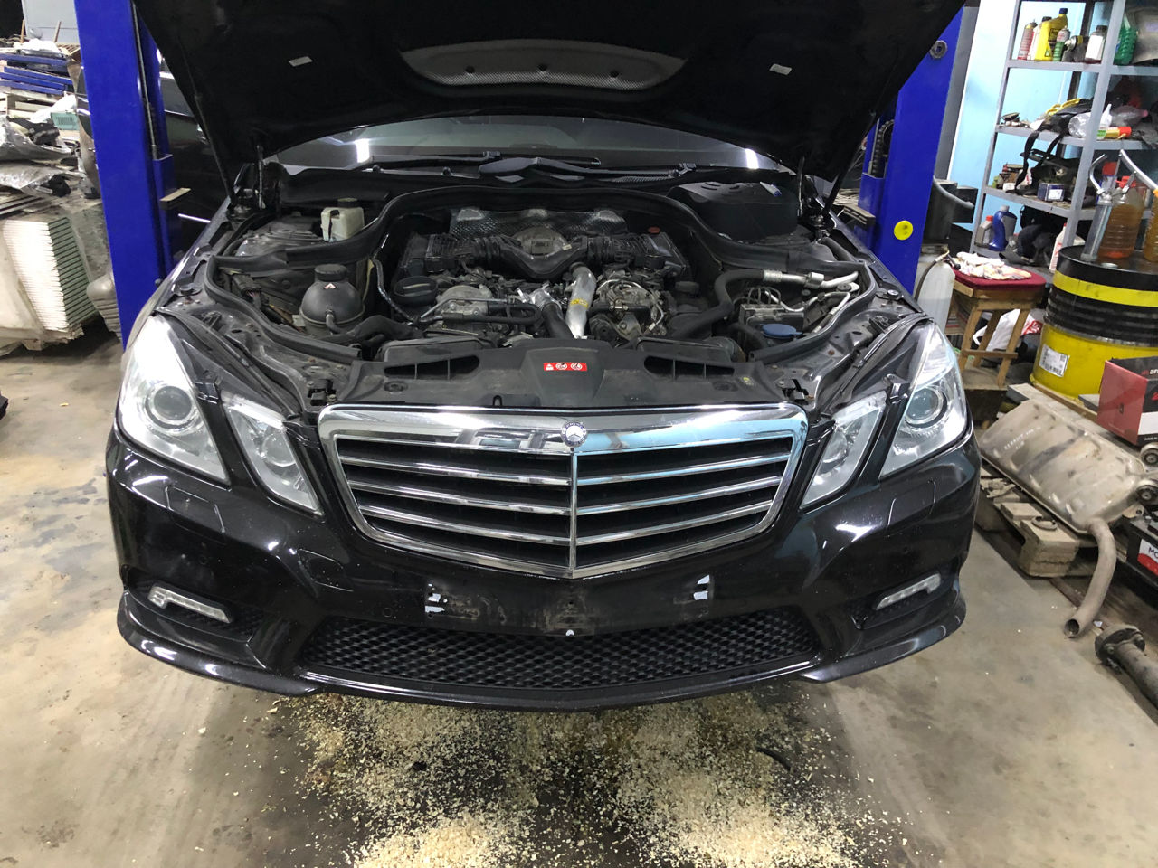 Dezmembrare piese mercedes w212 motor 3.5 diesel разборка мерседес 3.5 дизель мотор мерседес foto 2