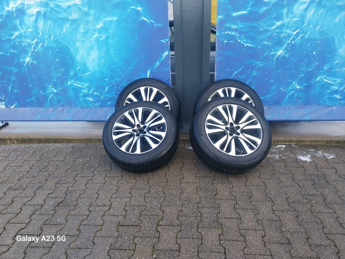 Faszinierend 235 55 R19 Ebenbild