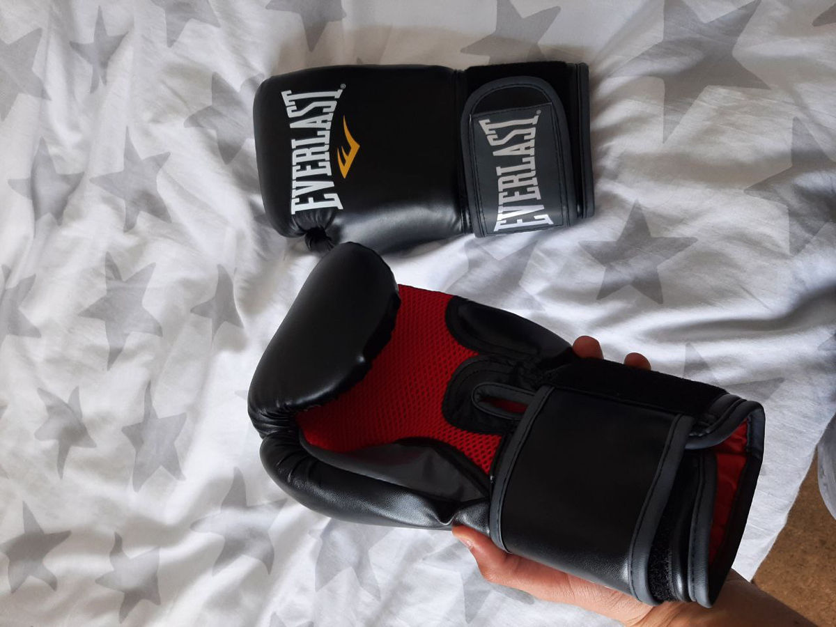 Боксерские (тайские)перчатки Everlast