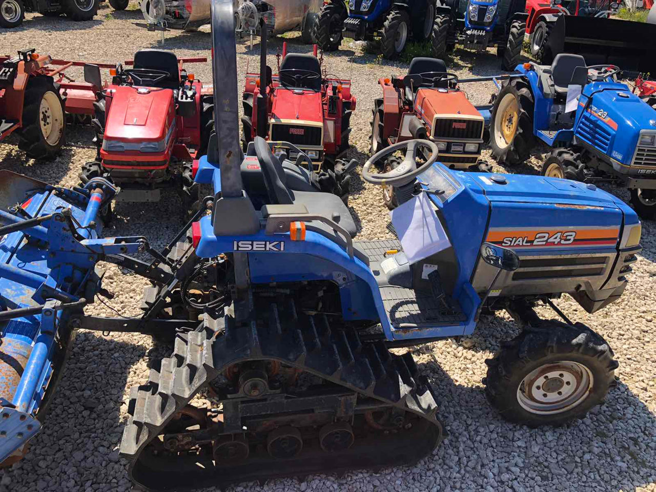 Se vinde Tractor japonez Iseki Sial 243 cu freza de sol foto 1
