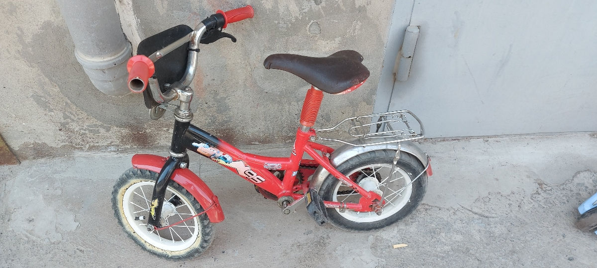 Velosiped  dela 3 pina la 7 ani  in stare bună фото 1