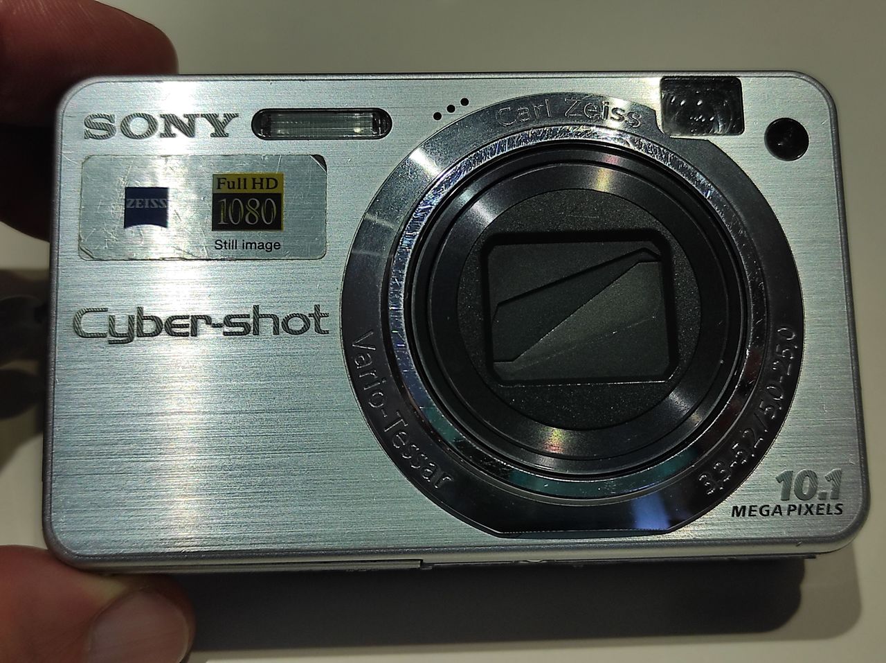 Продам цифровые фотоаппараты Sony DSC-W170 и Canon Digital IXUS 60