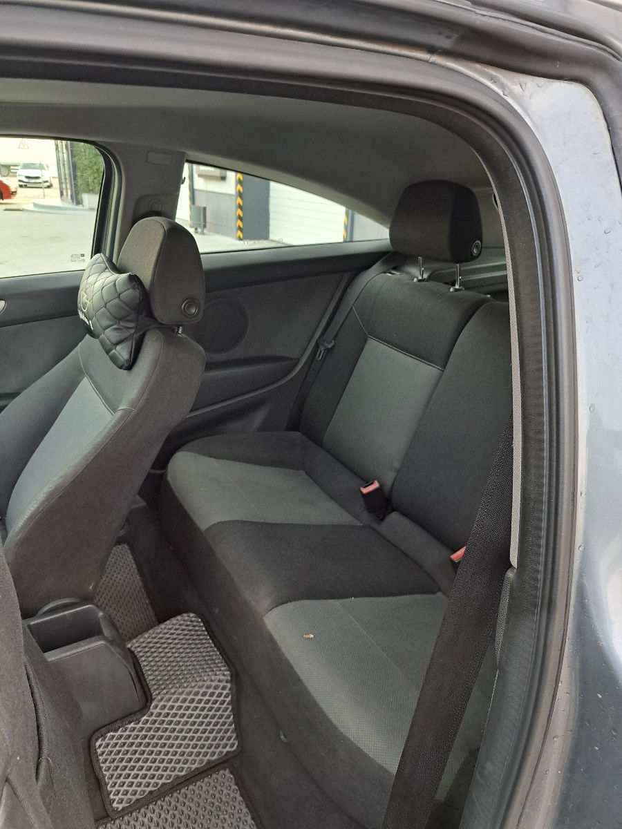 Opel Astra foto 4