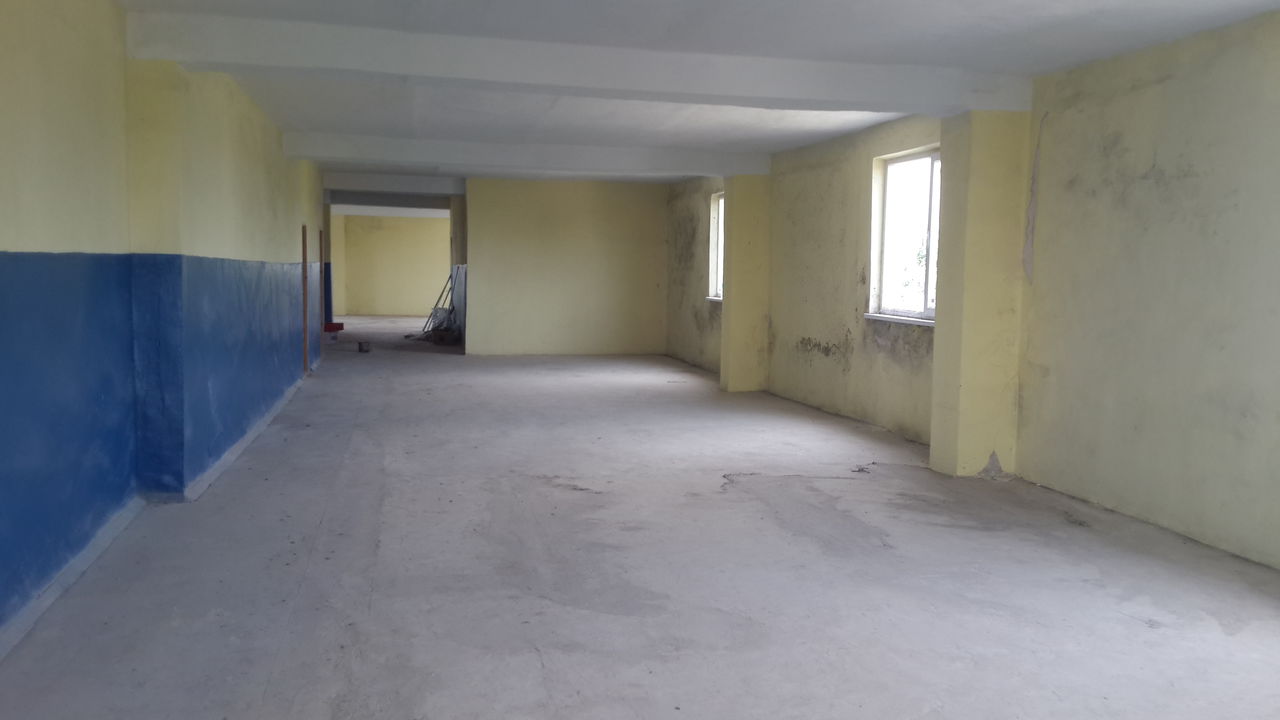 Cusatorie. Швейный цех. Producere. 600 m2 + teren aferent. foto 2