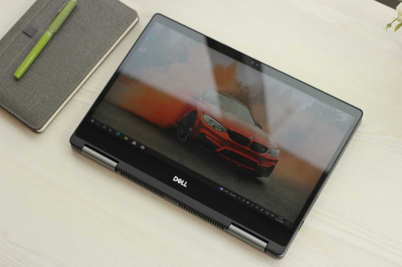 Dell Inspiron 7373 Convertible (Core i5 8250u/8Gb DDR4/256Gb SSD/13.3" FHD IPS TouchScreen) foto 5