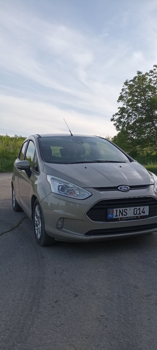 Ford B-Max foto 8