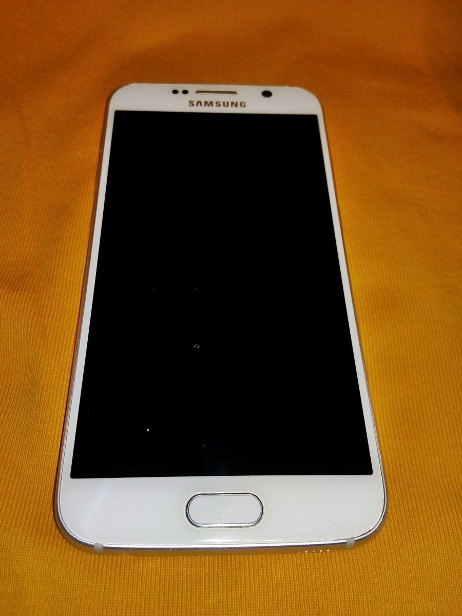 Флагманский смартфон Samsung Galaxy S6 белый жемчуг