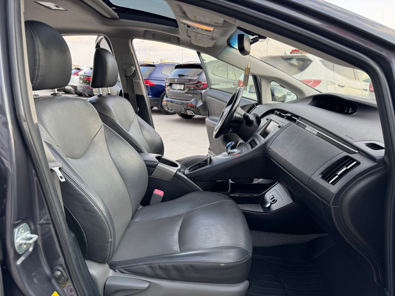 Toyota Prius foto 12
