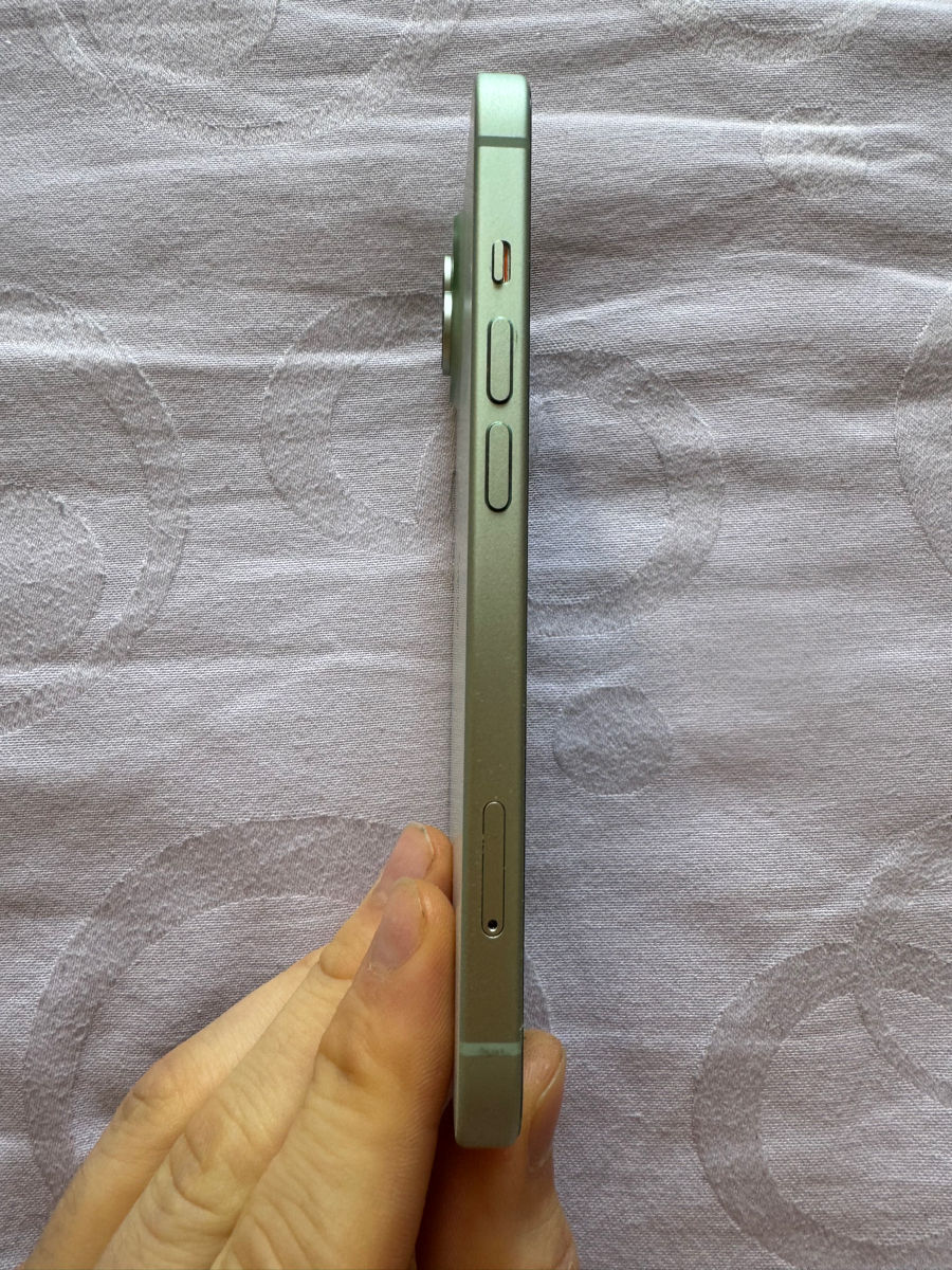 IPhone 15 Green 256GB foto 5