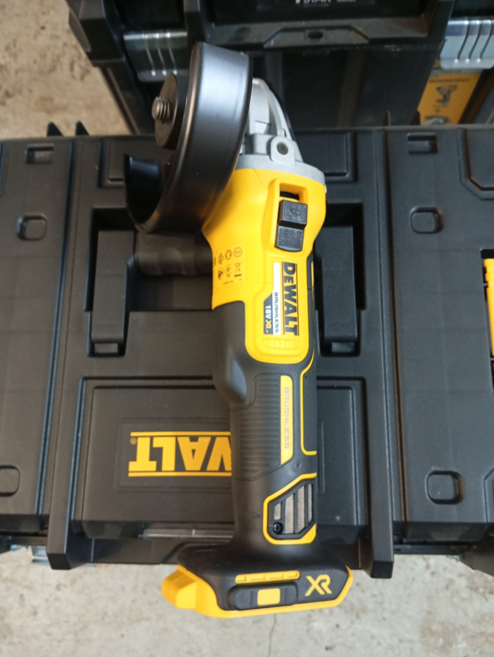 Dewalt DCG 405 foto 0