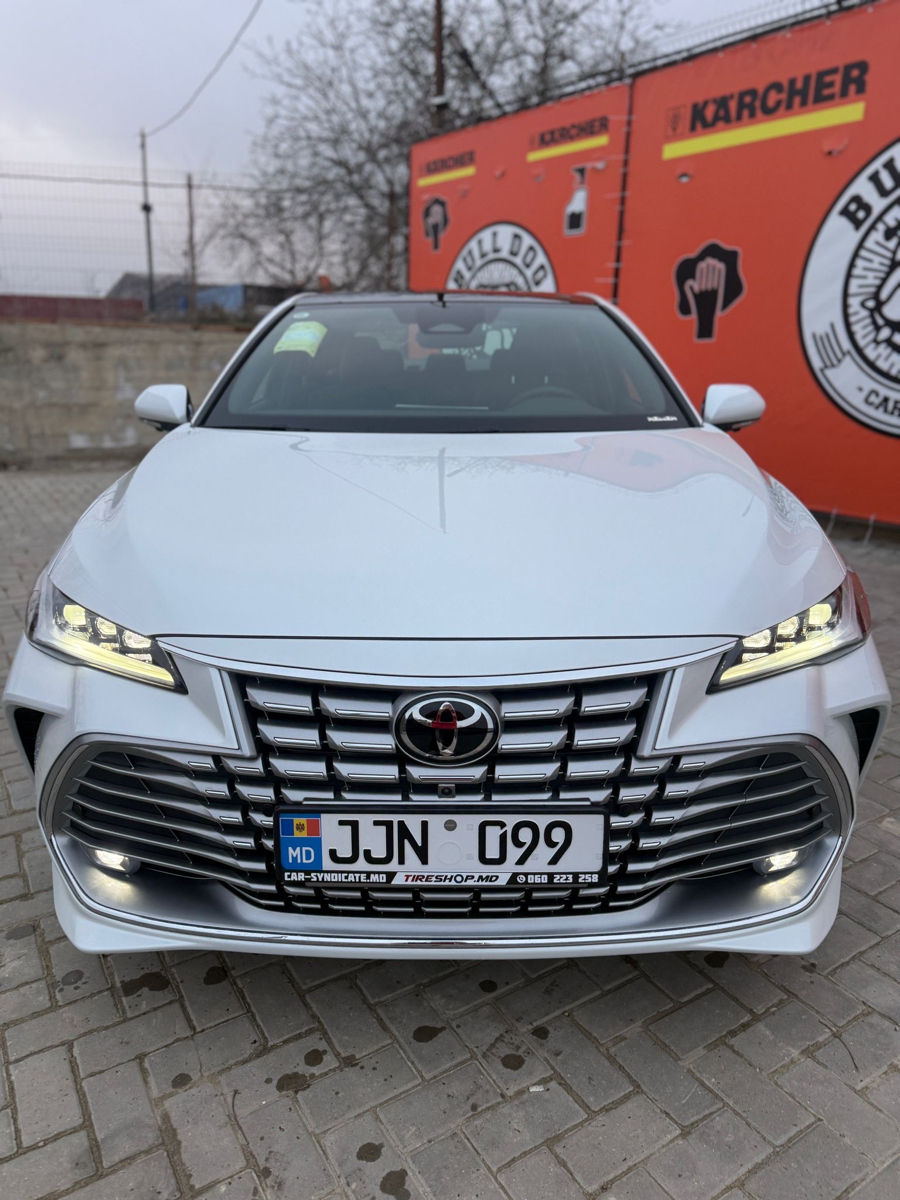 Toyota Avalon фото 0