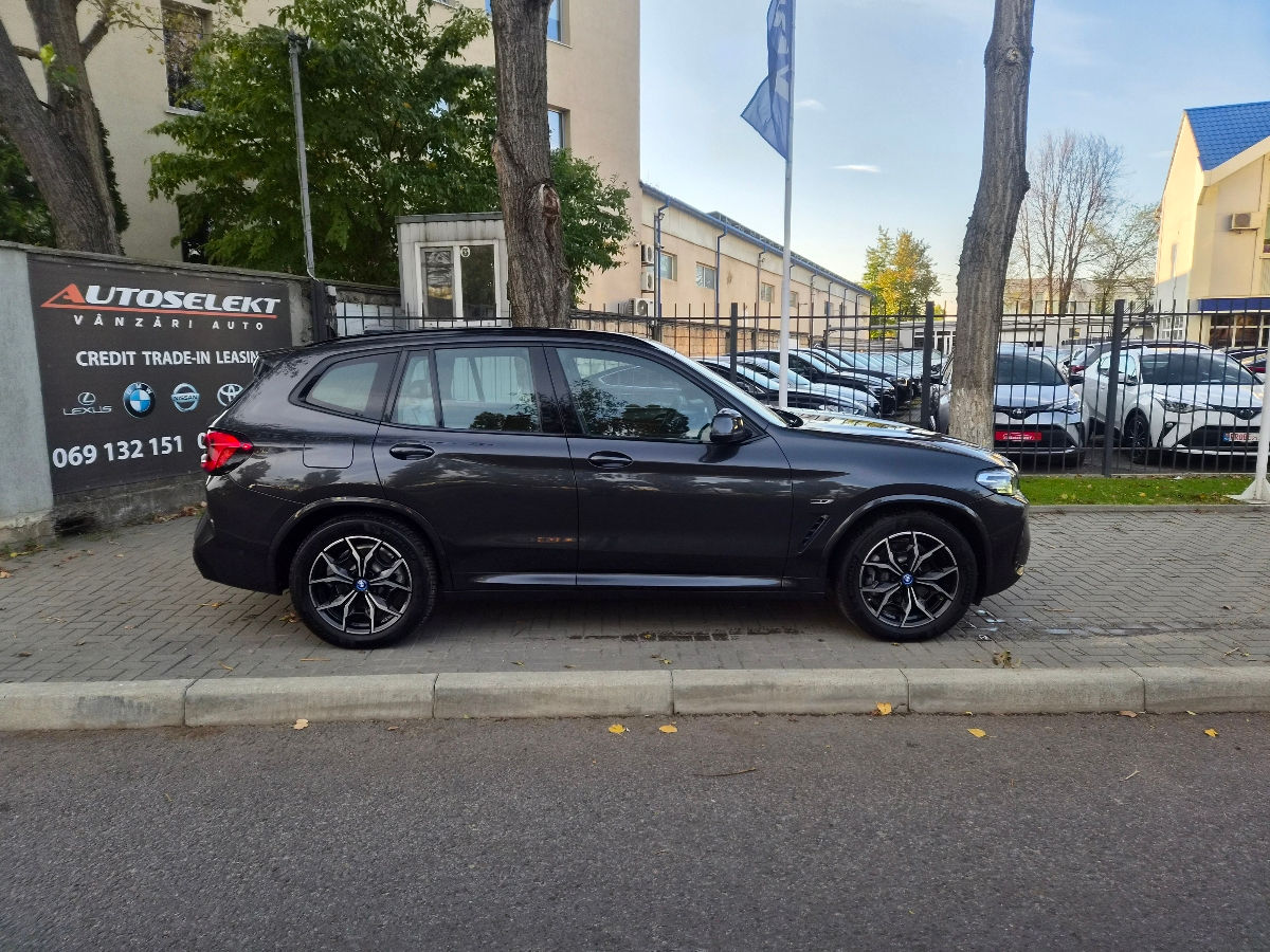 BMW X3 2022 photo 4