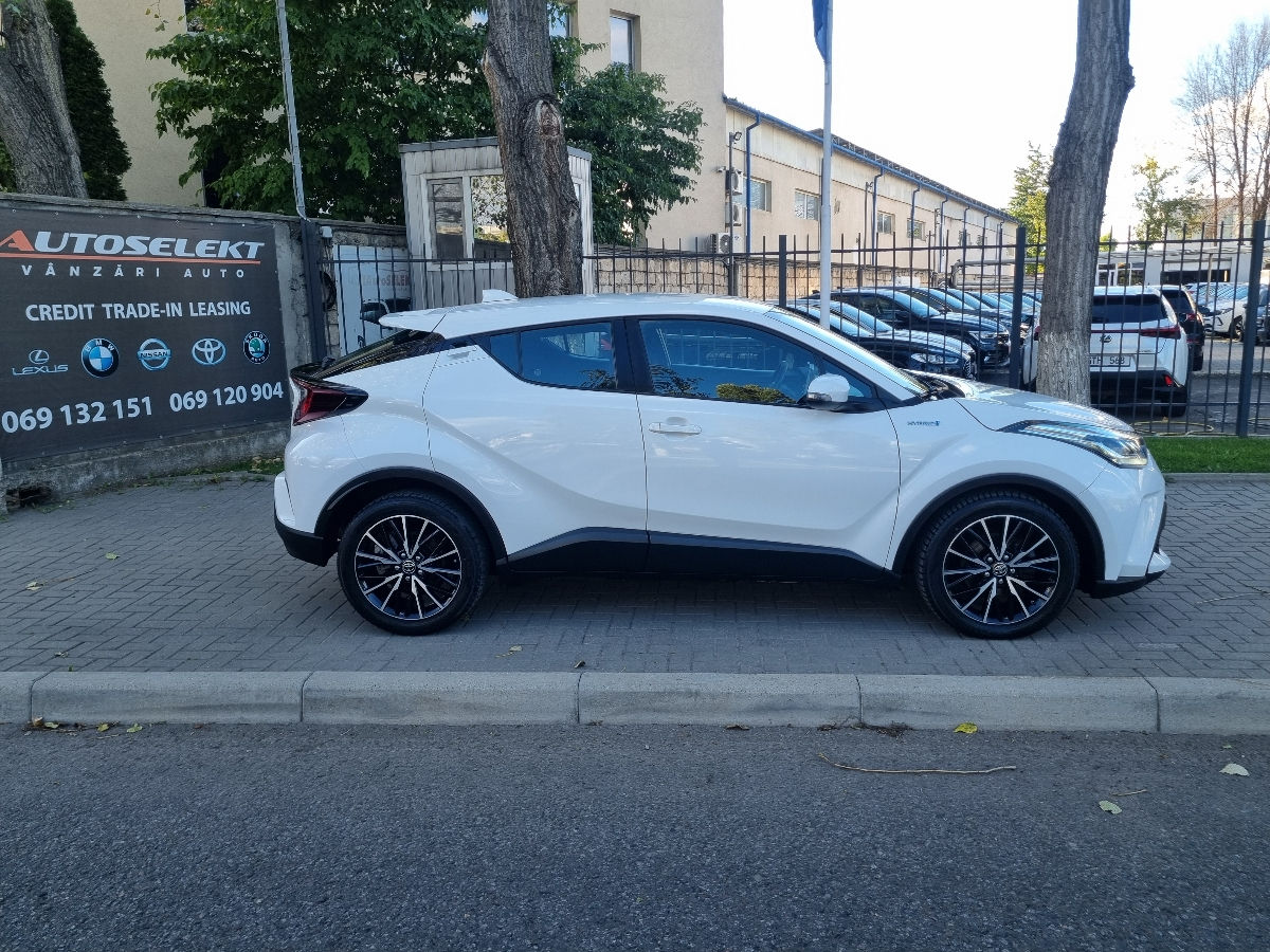 Toyota C-HR 2022 photo 4