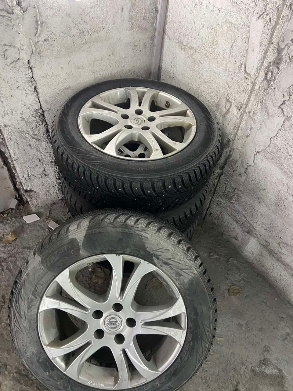 215/60/R17